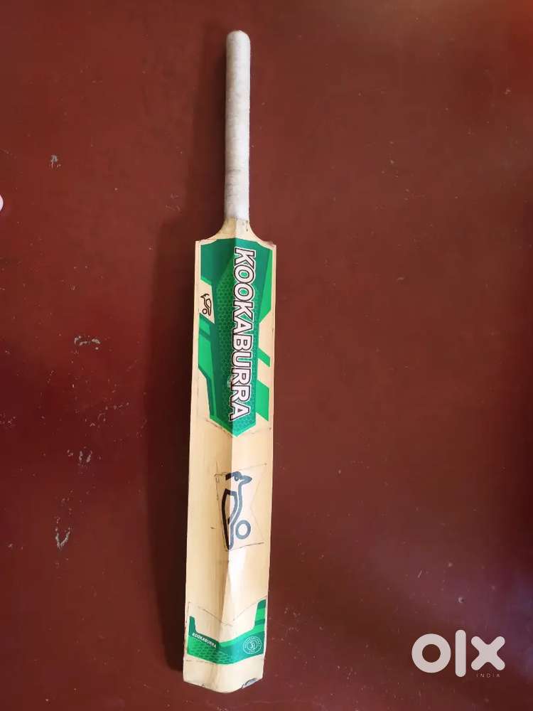 Kookaburra biz tennis bat