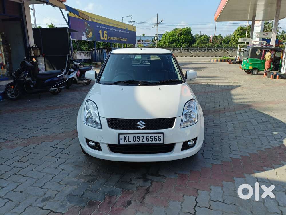Maruti Suzuki Swift VXI ABS BSIV, 2010, Petrol