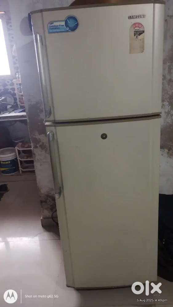 Samsung dubal door refrigerator 350 liter