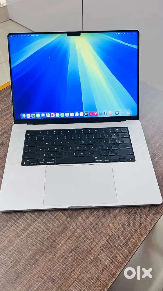 MacBook Pro M3 Pro 36gb ram 512gb ssd