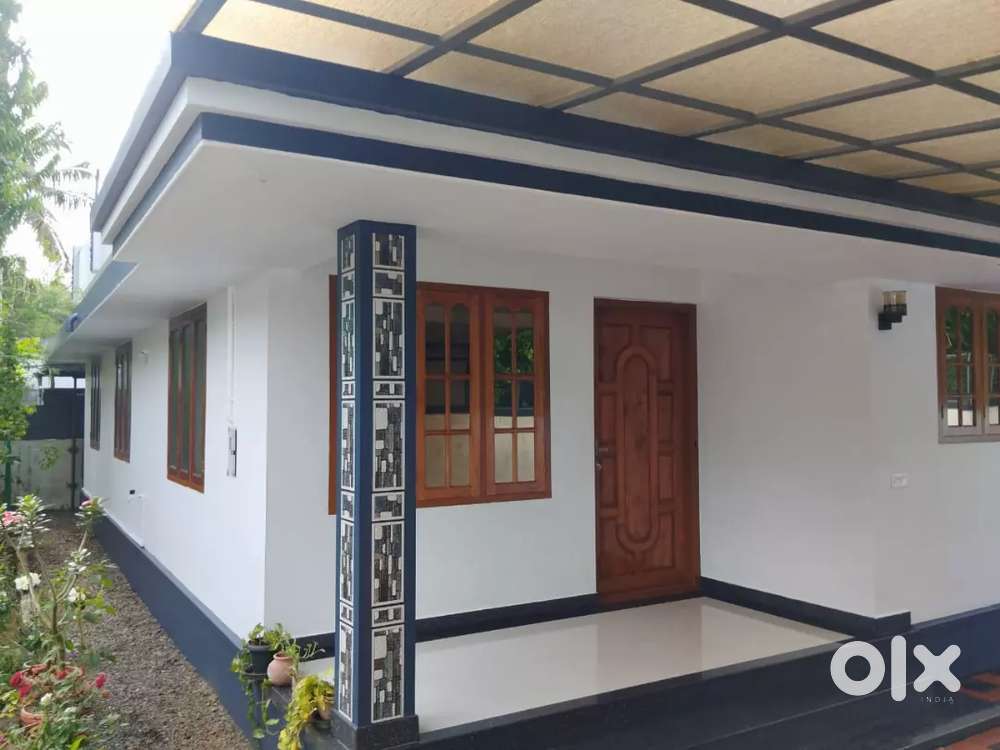 10.500cent plot and 1100sqft house for sale
