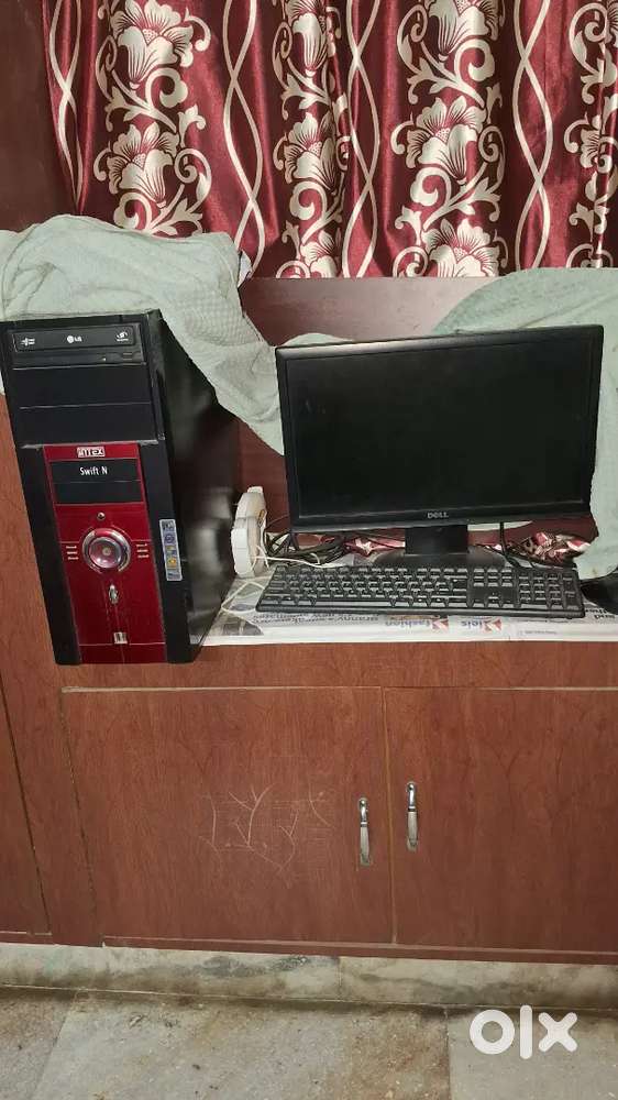 Desktop computer