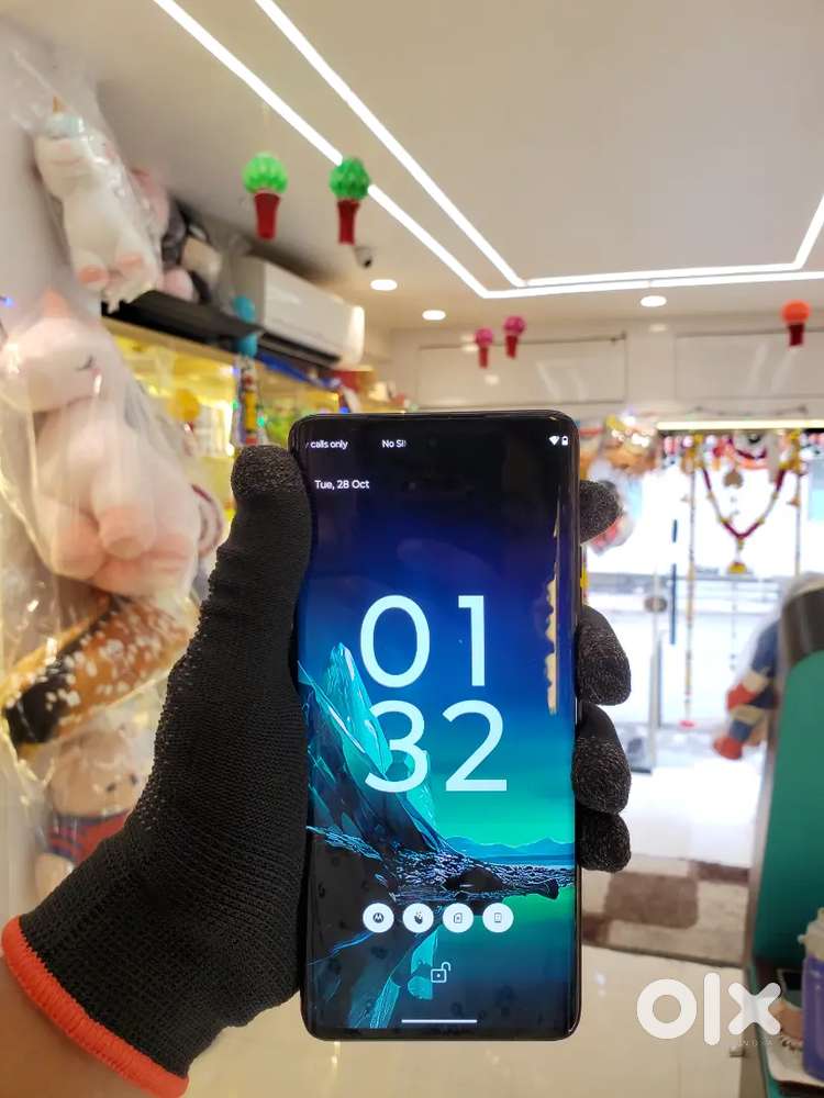 MOTO EDGE 40 NEO 5G 12/256GB STORAGE - ABSOLUTELY FLAWLESS CONDITION
