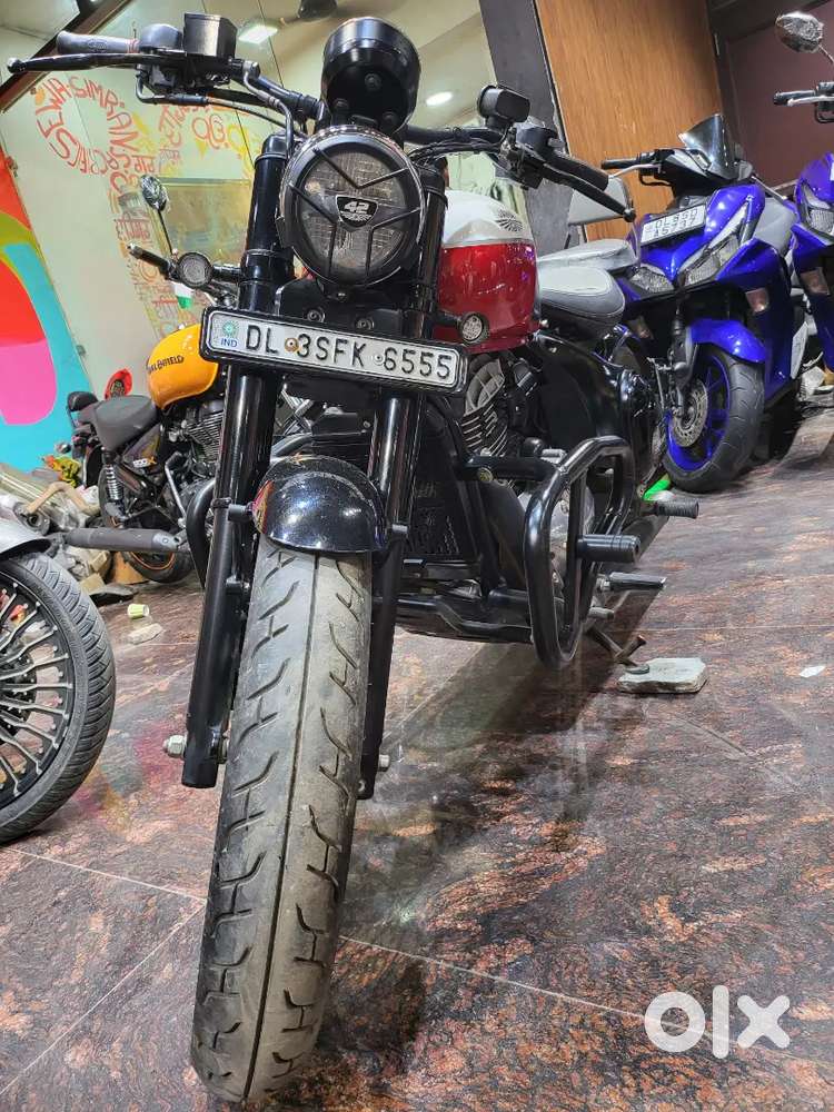 Brand new condition jawa bobber 42