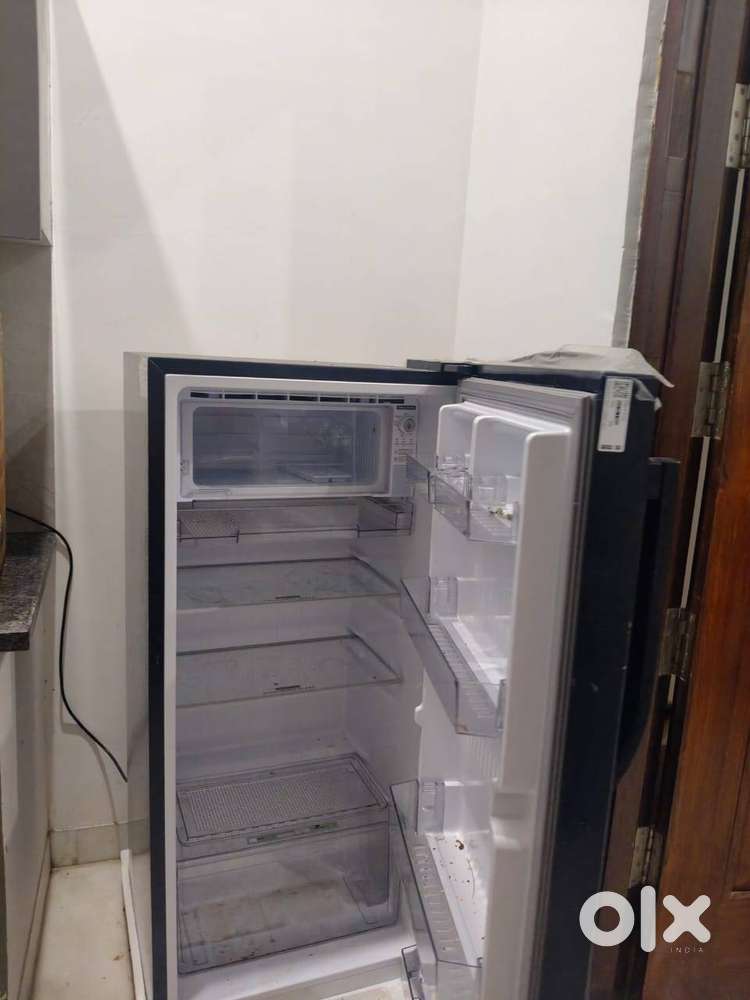 Single door fridge