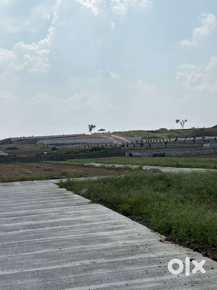 Plots in Shikrapur