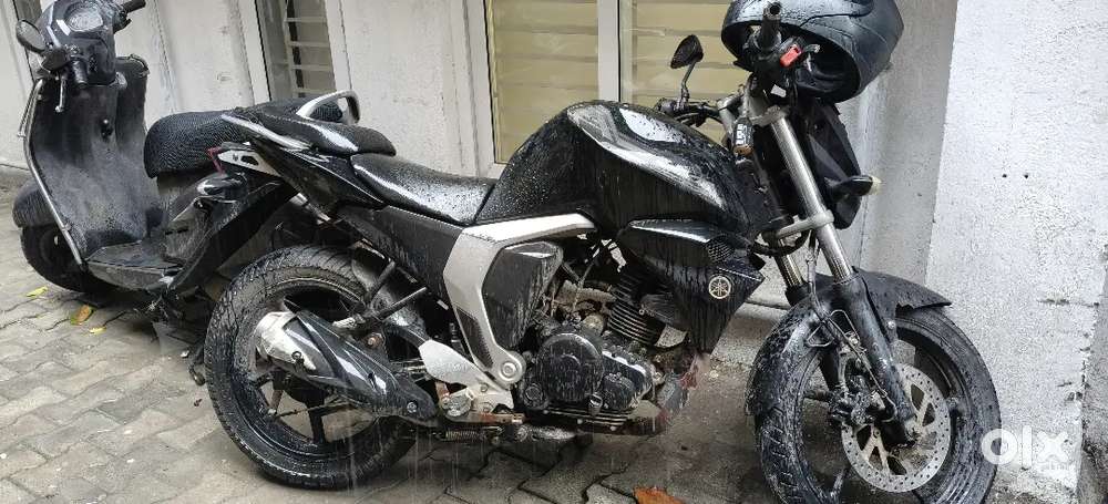 Yamaha fz version 2 with new front and back tyres perfectl condition