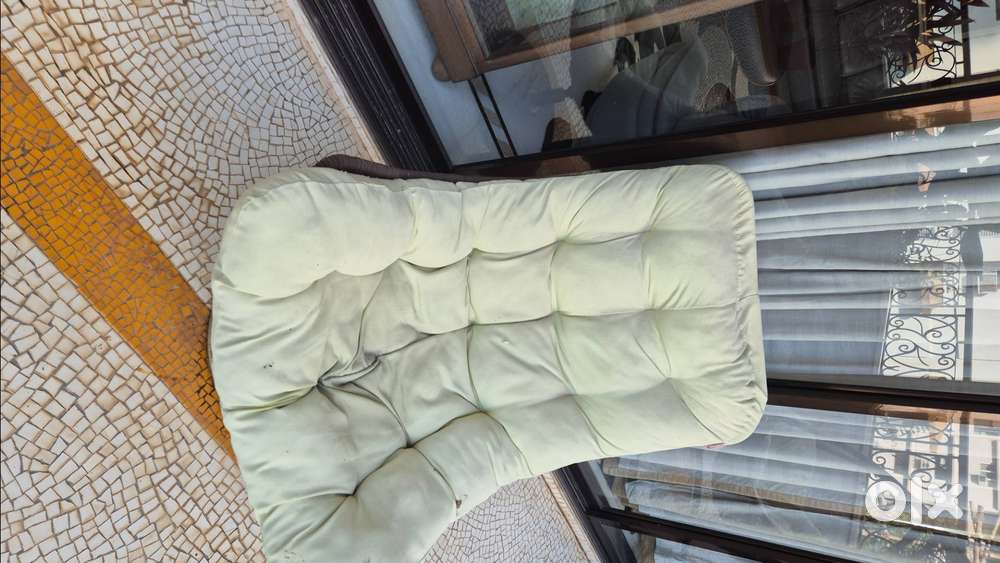 Set of 2 balcony chairs