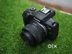 Canon eos R100 with RF 18-45 STM lense