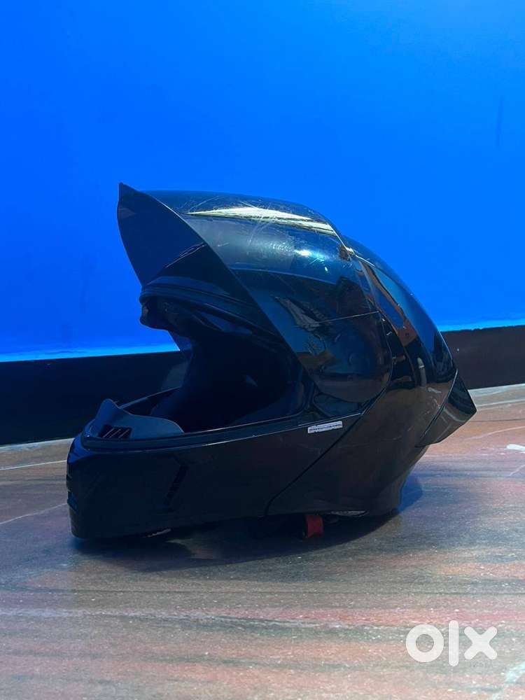 Steelbird Air SBA-20 ISS Motorbike Helmet  (GLOSY BLACK)