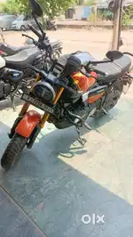 TVS RONIN 225 CC .. 45 KM AVERAGE