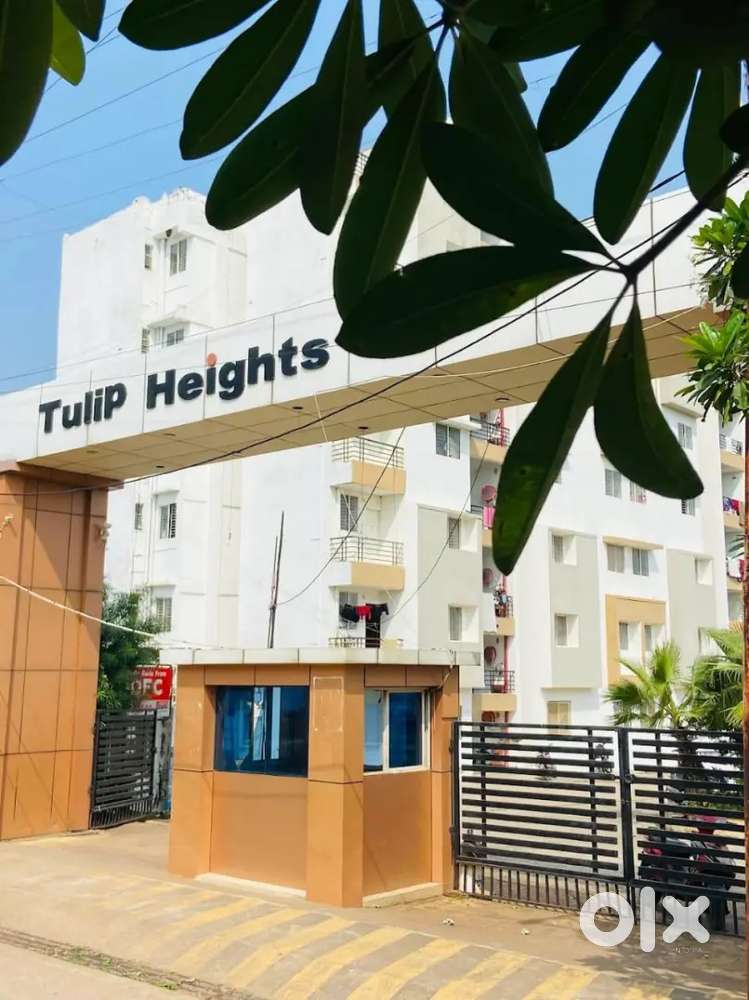 फ्लैट बेचना है