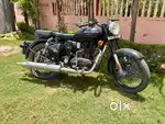 Royal Enfield classic 350 BLACK