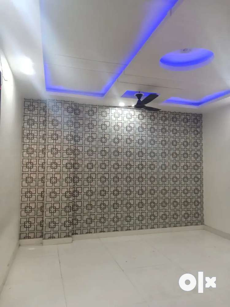 4 bhk semi furnished flat in dwarka morh