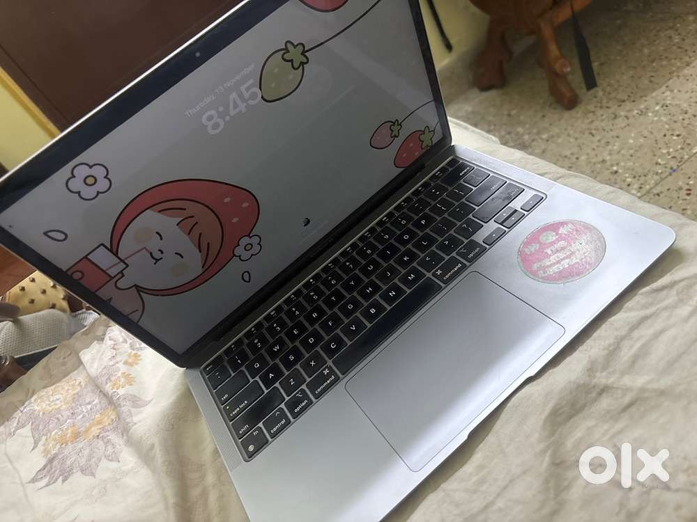 Macbook air m1, 13-inch, 8Gb Unified Memory