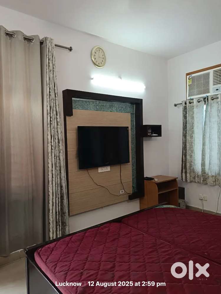 1 RK Fully Furnished Available for Service Class.