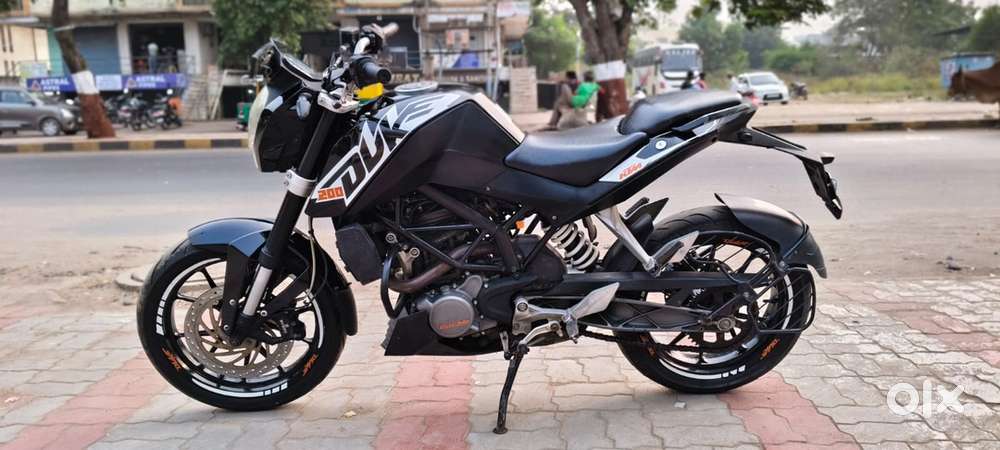 KTM DUKE 200
