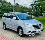 Toyota Innova 2012