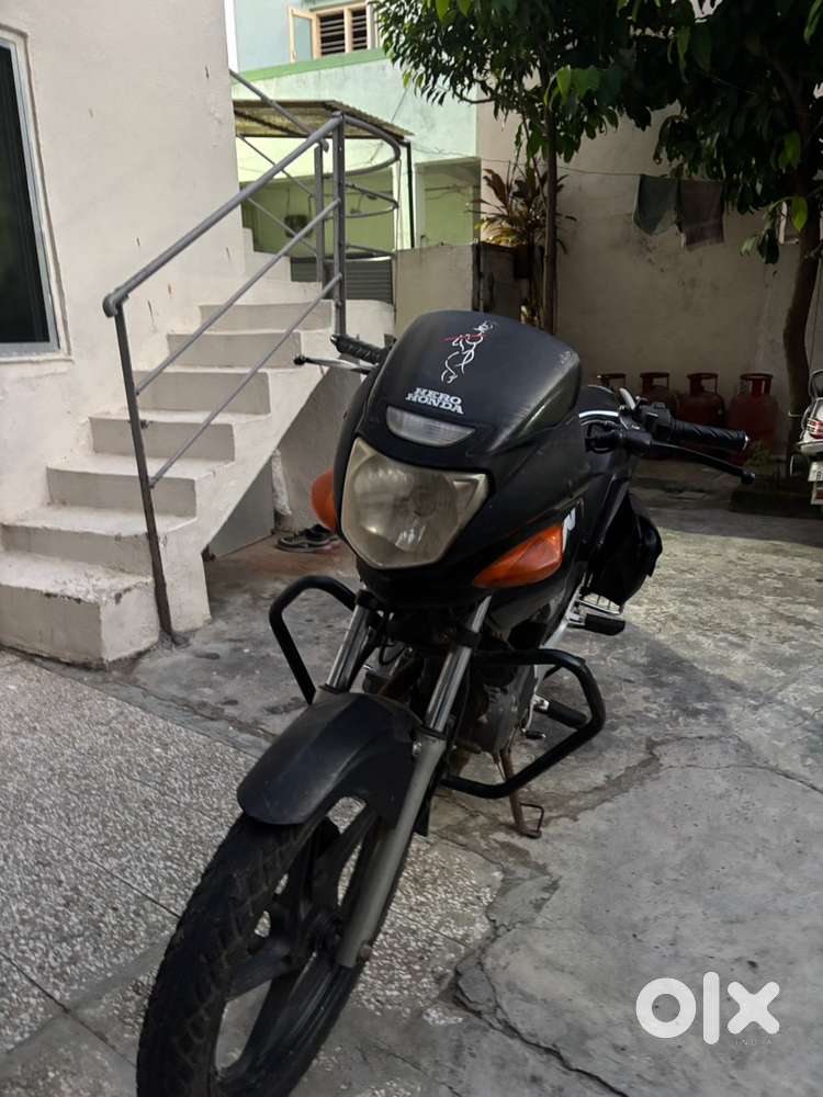 2 keys, self start,  150 cc engine