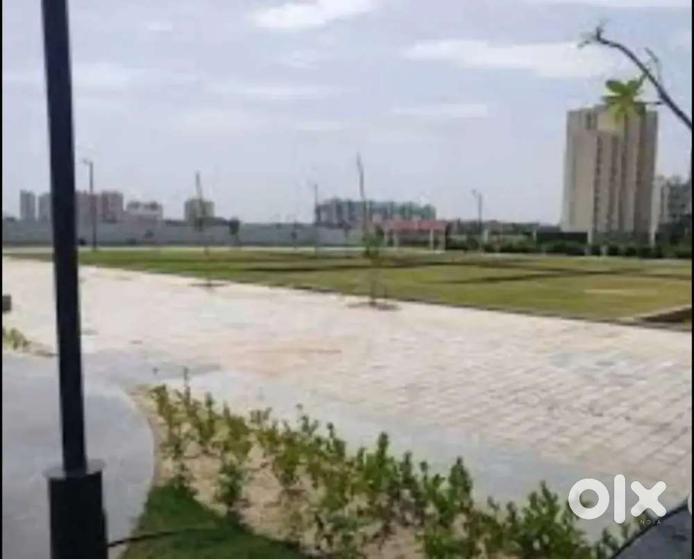 एचसीएल आईटी सिटी से कुछ दूरी पर बैंक लोन के साथ में प्लाट खरीदे