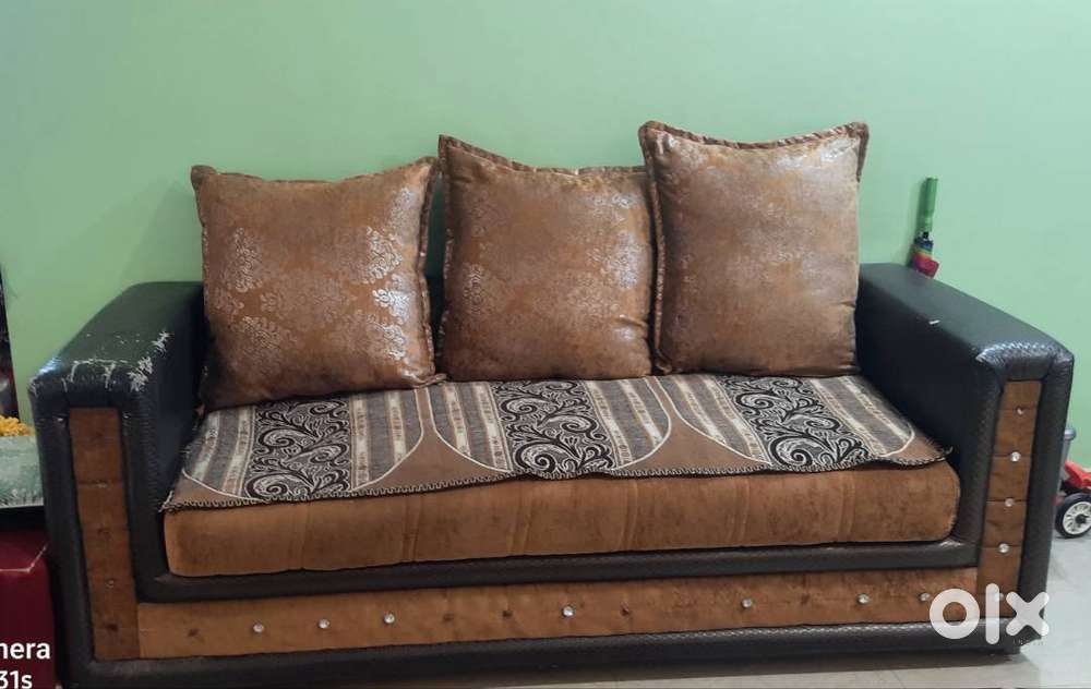 3 seater sofa+1king size storage bed with mattress