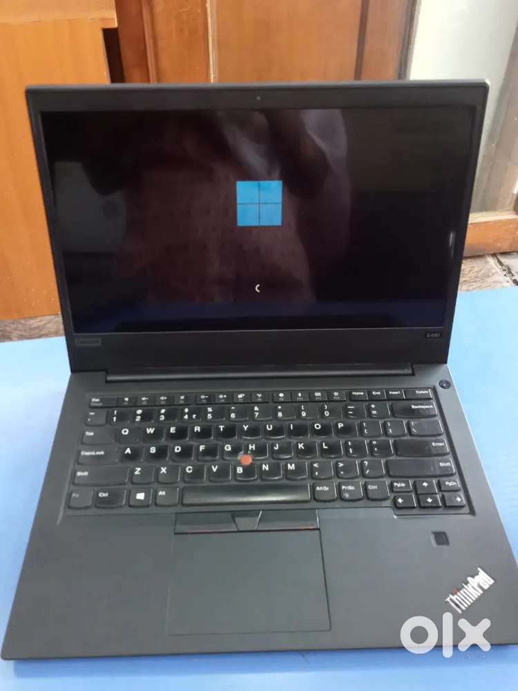 Core i7-8th Gen ThinkPad business laptop with 16Gb RAM,256Gb SSD 14inc