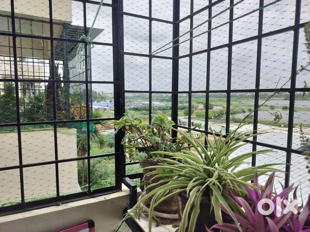 Lake view 3bhk fully furnished apartment for sale 1440 sq ft