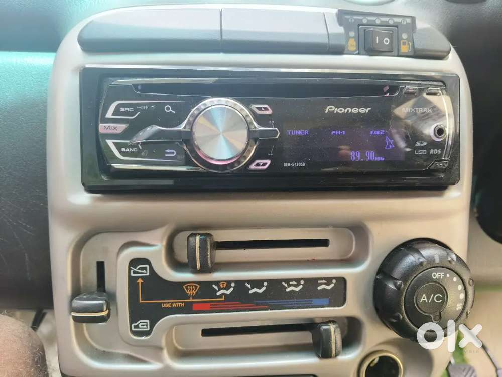Car stereo amplifier