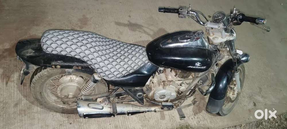 Bajaj Avenger 220