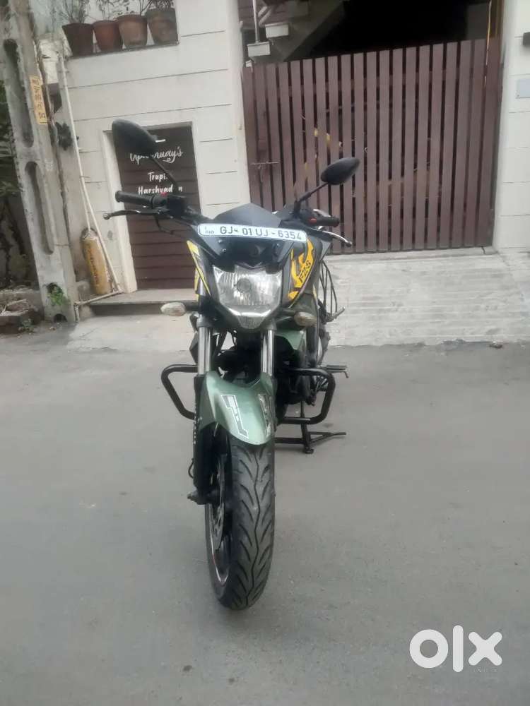 Yamaha FZ version 2