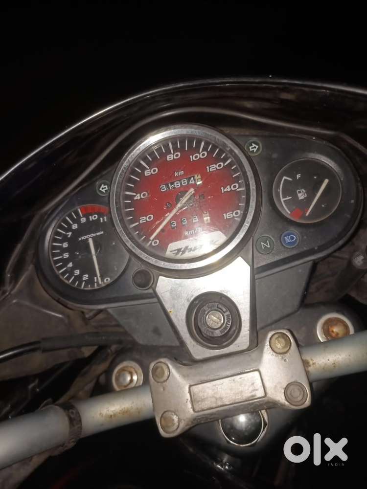 Hunk 160 cc, red black color