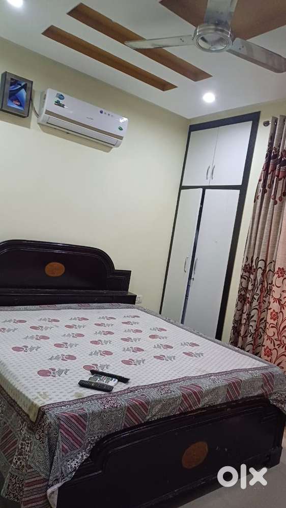 One bedroom attach washroom and kitchin for rent in Sector13