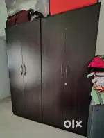 2 wordrobe with dressing table