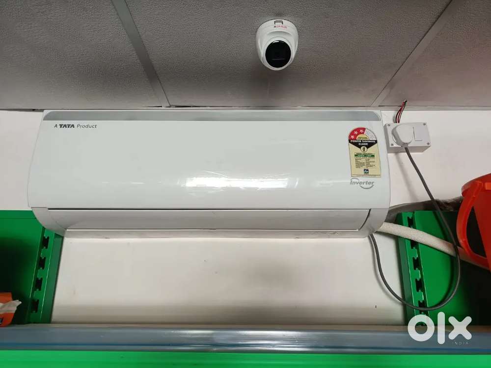 5 Month Old - Voltas AC