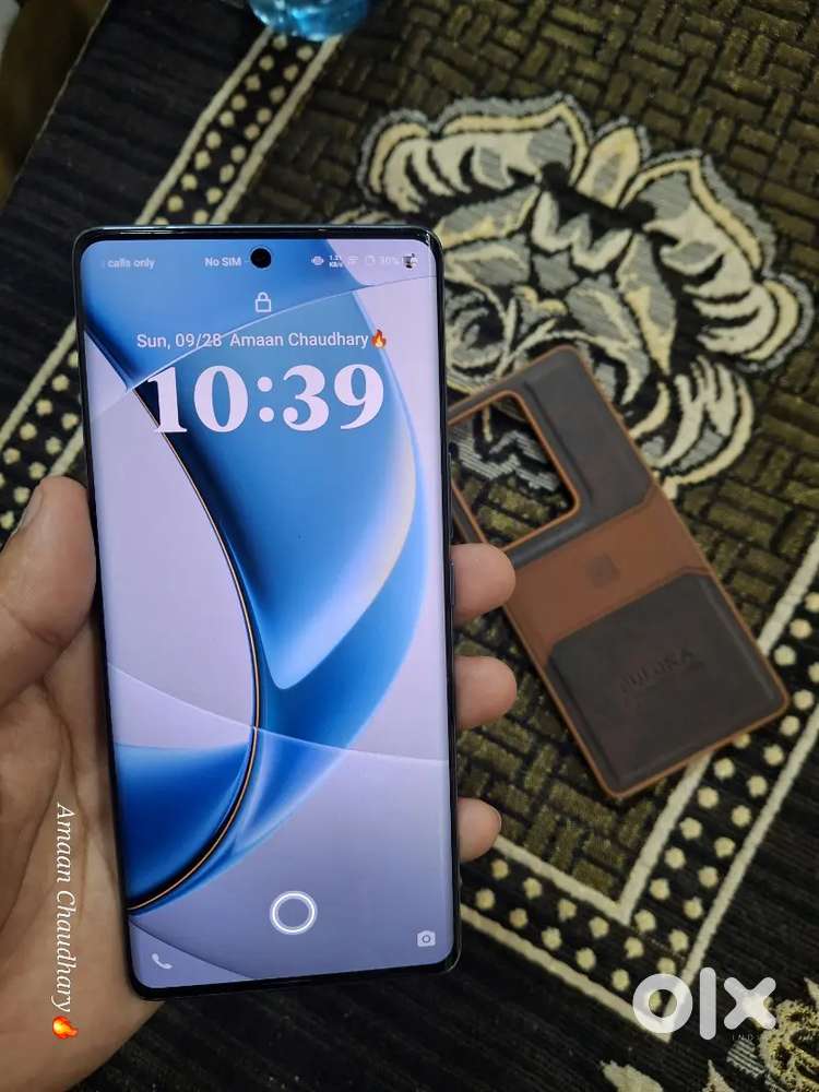 VIVO V27, 8/128, Box & 67w Original charger and Cable