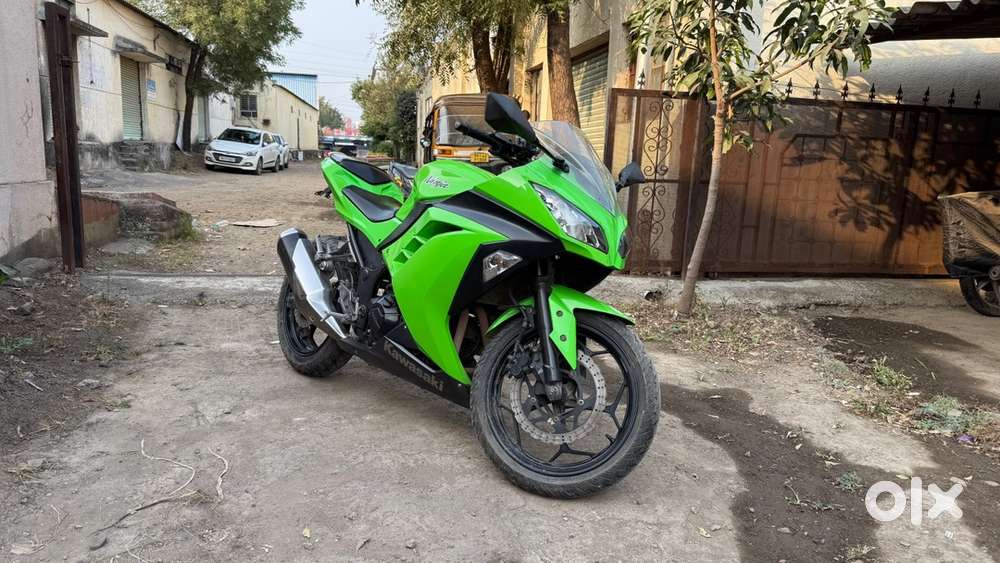 Kawasaki Ninja 300 - 2013 Imported Model  Very Less Driven 27000Km