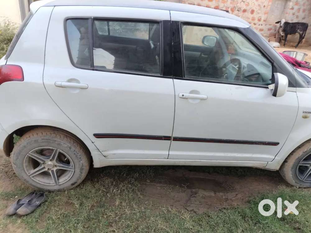 Maruti Suzuki Swift 2011 Diesel 220000 Km Driven