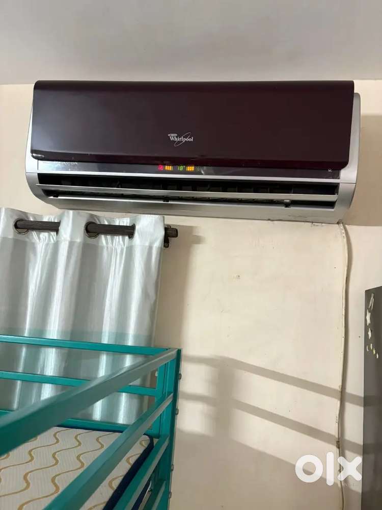 Whirlpool 2 tonne Ac