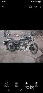 Royal enfield thunderbird