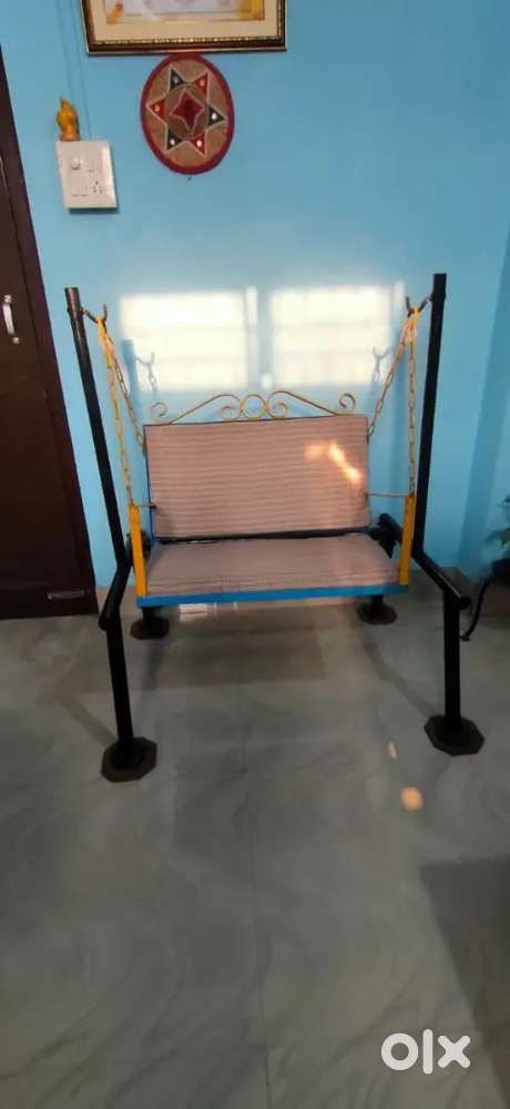 Jhula jhula(Only cash)