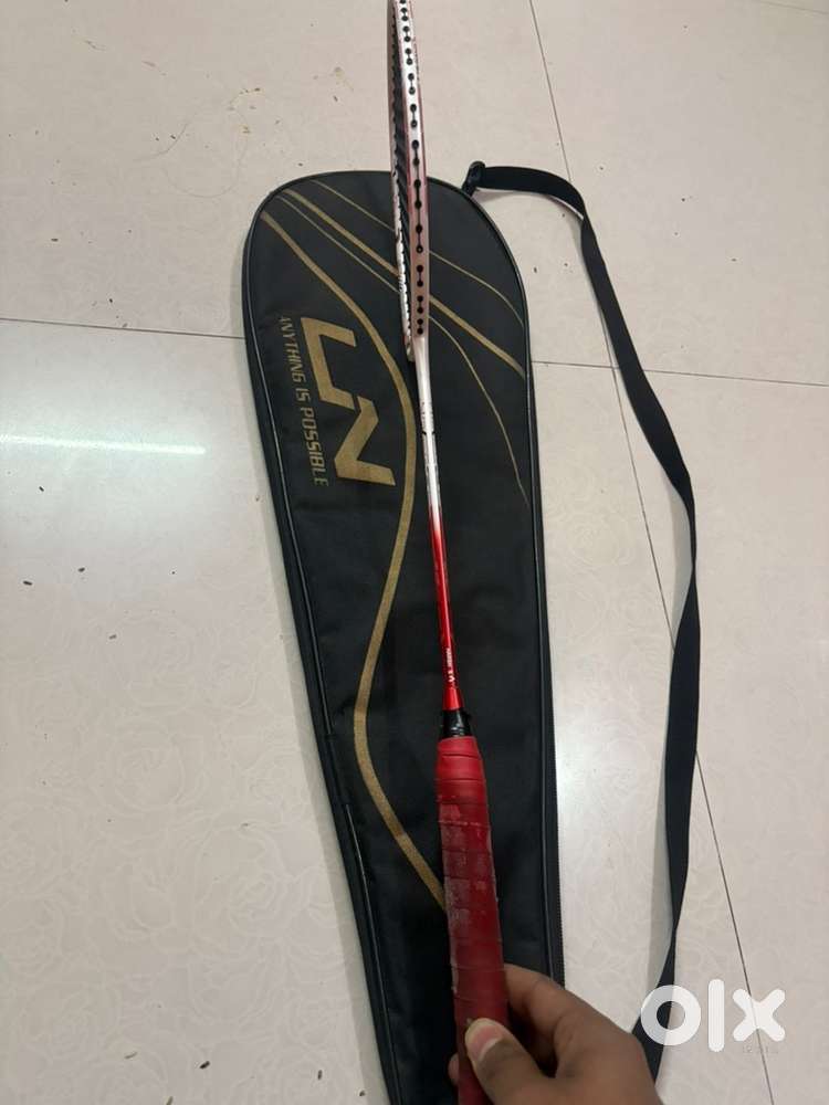 Badminton racket