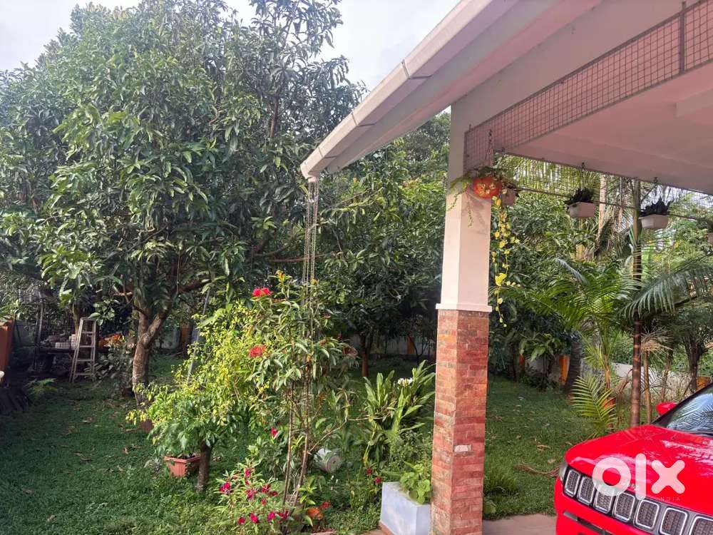 18 cent land and 3000 4 bedroom attached