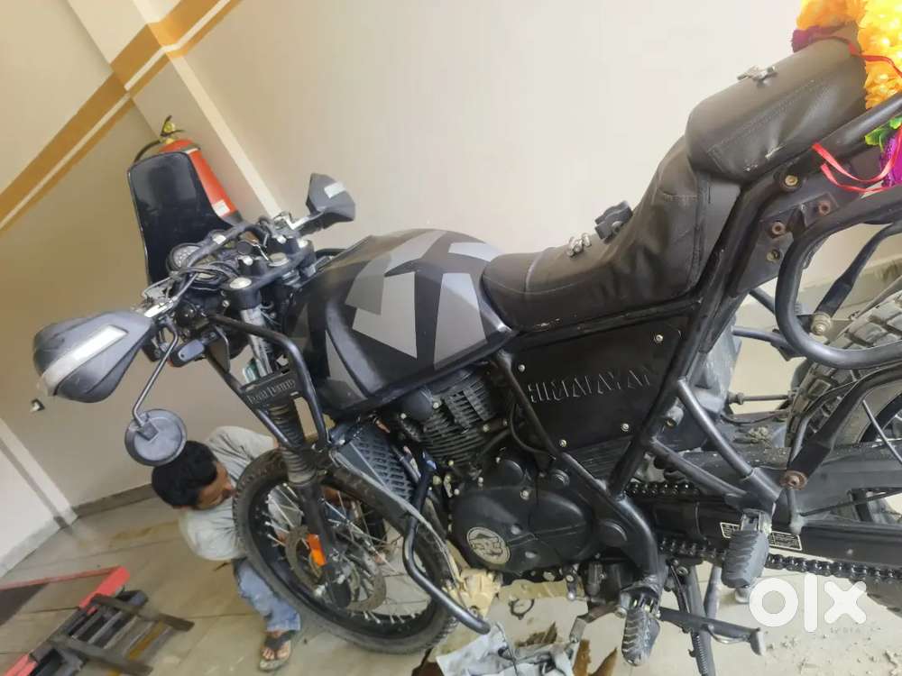 Royal Enfield himalayan 411( 2023)