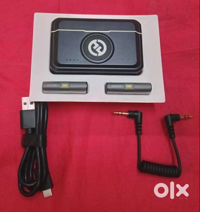 HOLLYLAND MICROPHONE