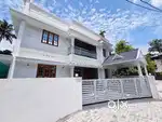 Nalukettu-Style 5BHK Luxury Villa for Sale – Near Kongorpilly Junction