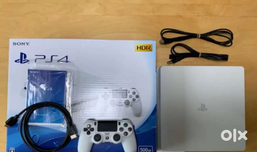 Sony PlayStation 4 Slim 500GB Console Glacier White 2 controllers
