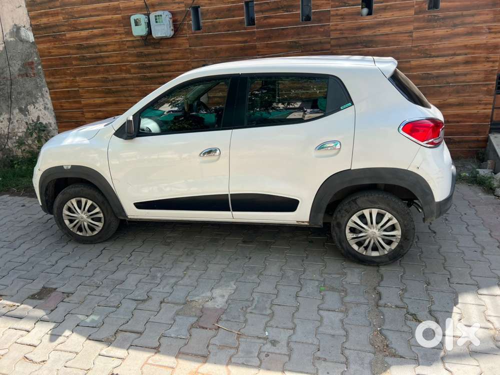 Renault KWID 2015 Petrol 22000 Km Driven govt employee driven