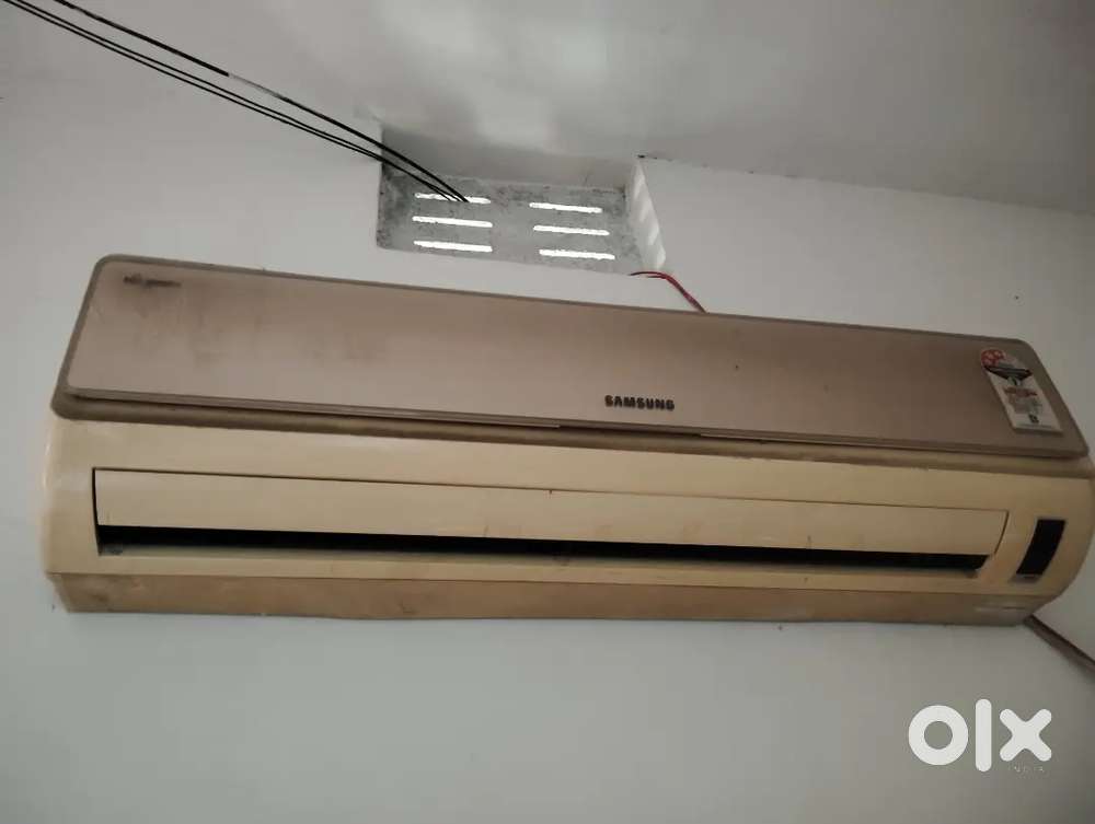 1.5 Ton Samsung AC In Working Condition