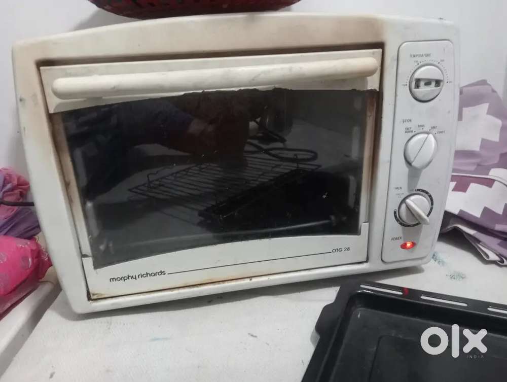 Morphy Richards otg28 with three tray