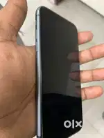 iPhone 11 black
